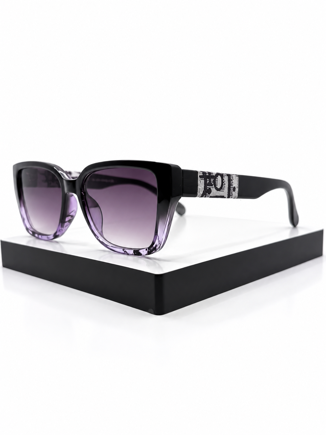 Livia Purple